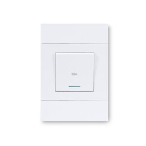 Veti 2 White Geyser Wall Isolator